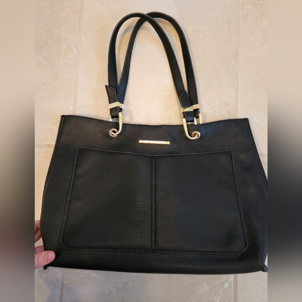Black leather tote bag steve madden